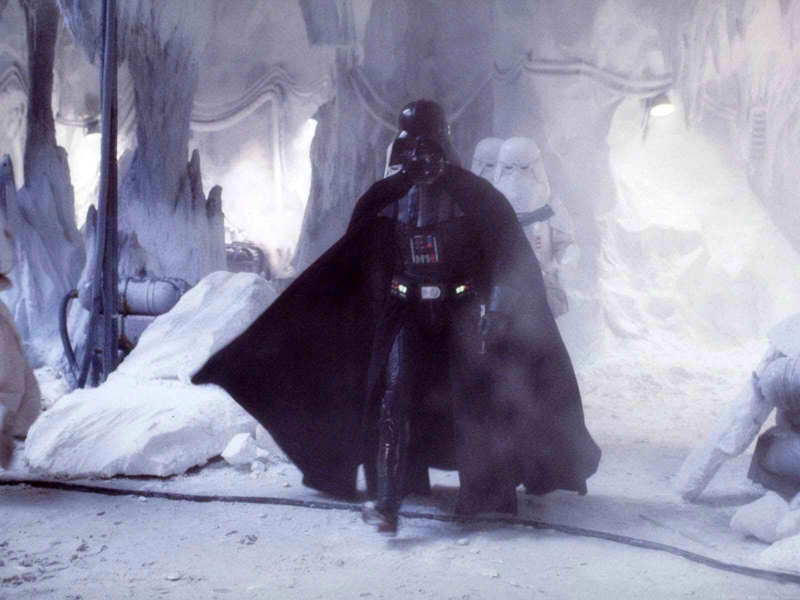 Plik:Vader na Hoth.jpg