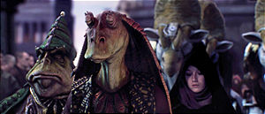 Rugor Nass na pogrzebie Padmé Amidali.